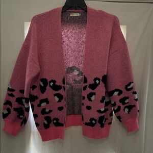 Stylish Pink Leopard Print Cardigan